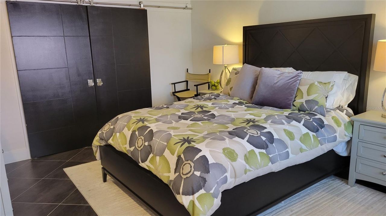 11 Sunset Drive, Unit 304, Sarasota, FL 34236 Photo