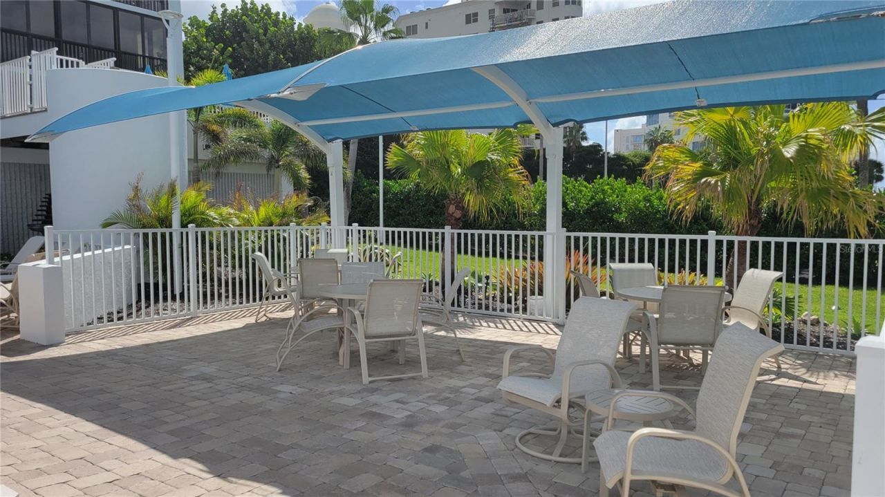 11 Sunset Drive, Unit 304, Sarasota, FL 34236 Photo
