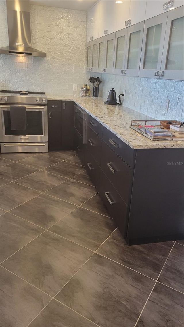 11 Sunset Drive, Unit 304, Sarasota, FL 34236 Photo