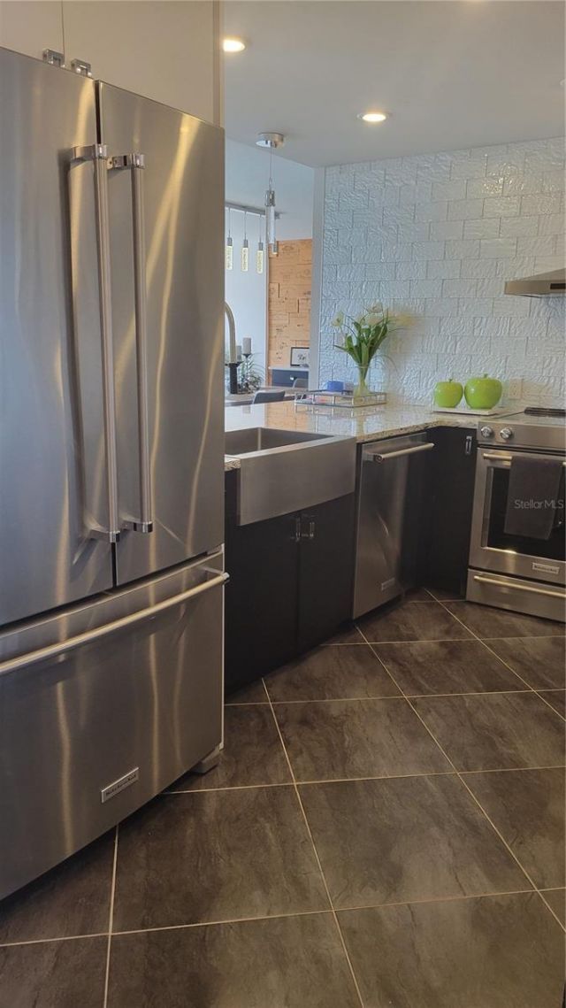 11 Sunset Drive, Unit 304, Sarasota, FL 34236 Photo