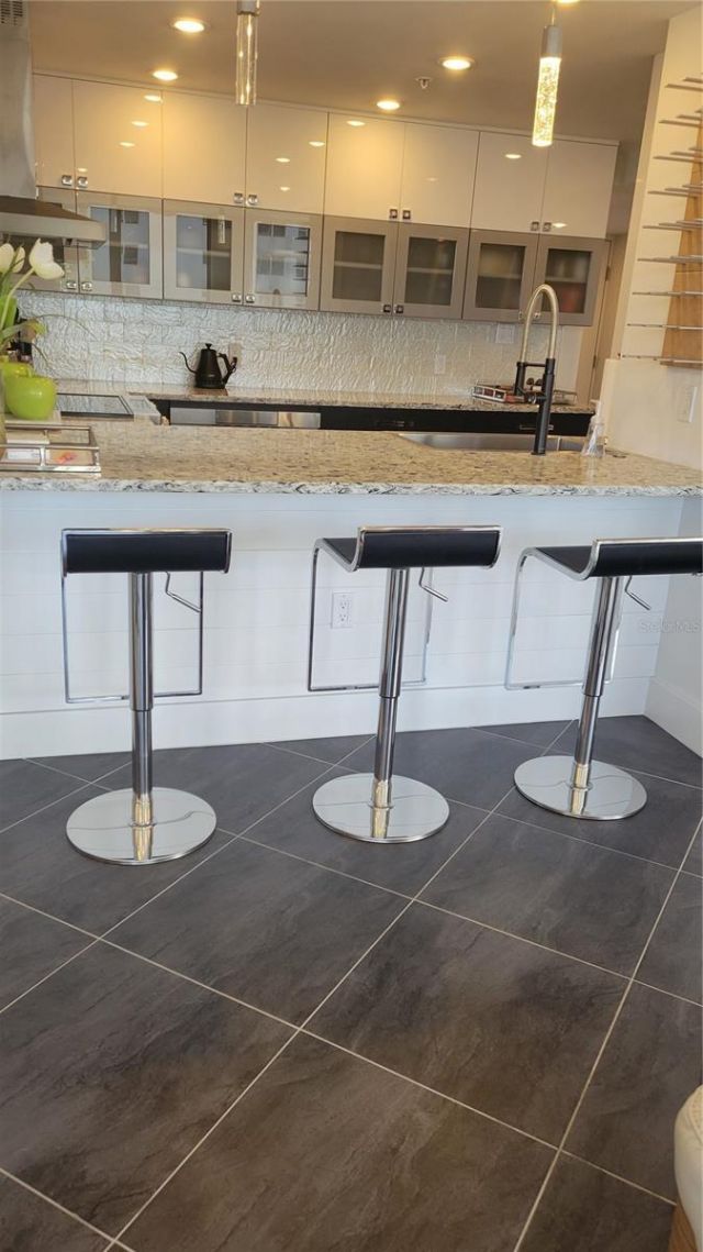 11 Sunset Drive, Unit 304, Sarasota, FL 34236 Photo