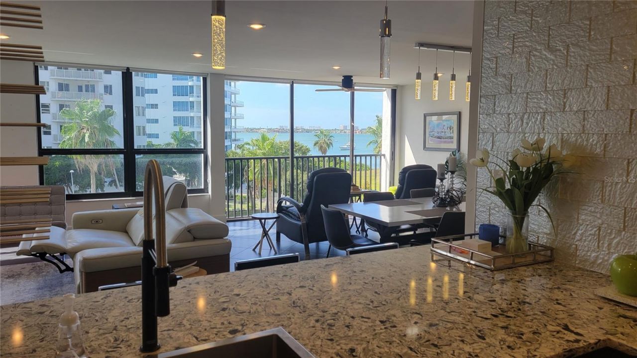 11 Sunset Drive, Unit 304, Sarasota, FL 34236 Photo