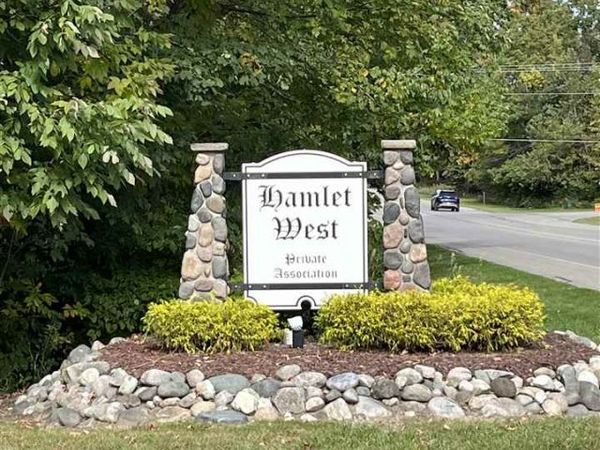 37 Royalview Road, Harbor Springs, MI 49740