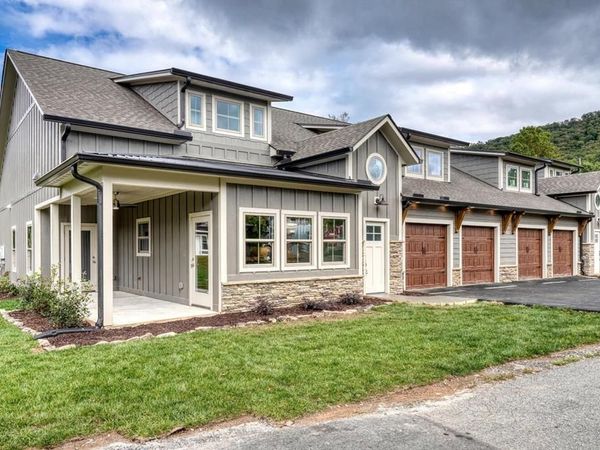 98 E Brett Way, Unit E, Hiawassee, GA 30546