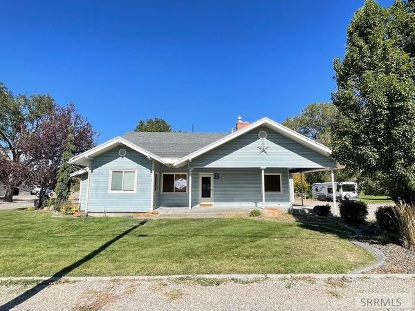 89 W Center Street, BLACKFOOT, ID 83221