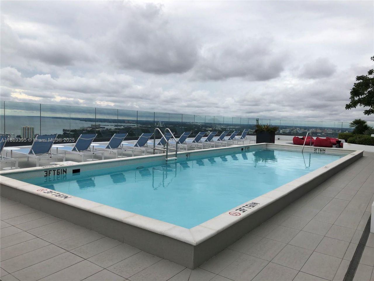 55 SW 9th St, Unit 2201, Miami, FL 33130 Photo