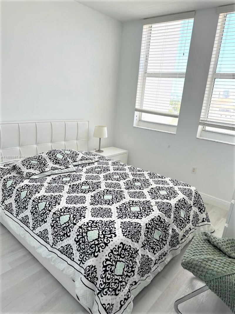 4100 Salzedo St, Unit 702, Coral Gables, FL 33146 Photo