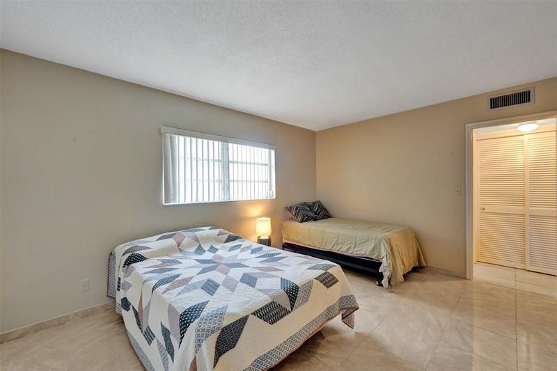 1300 N 12th Court, Unit 7B, Hollywood, FL 33019 Photo