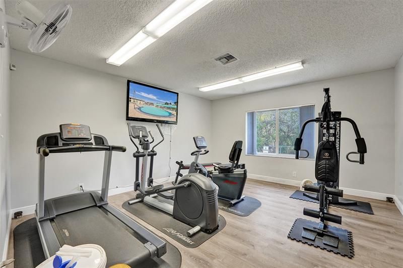 1300 N 12th Court, Unit 7B, Hollywood, FL 33019 Photo