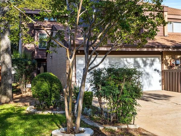 739 Oakwood Trail, Fort Worth, TX 76112