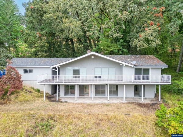 7885 NW Ridgewood Dr, Corvallis, OR 97330