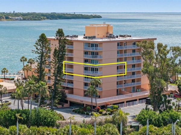 7432 SUNSHINE SKYWAY LANE S, Unit 506, ST PETERSBURG, FL 33711