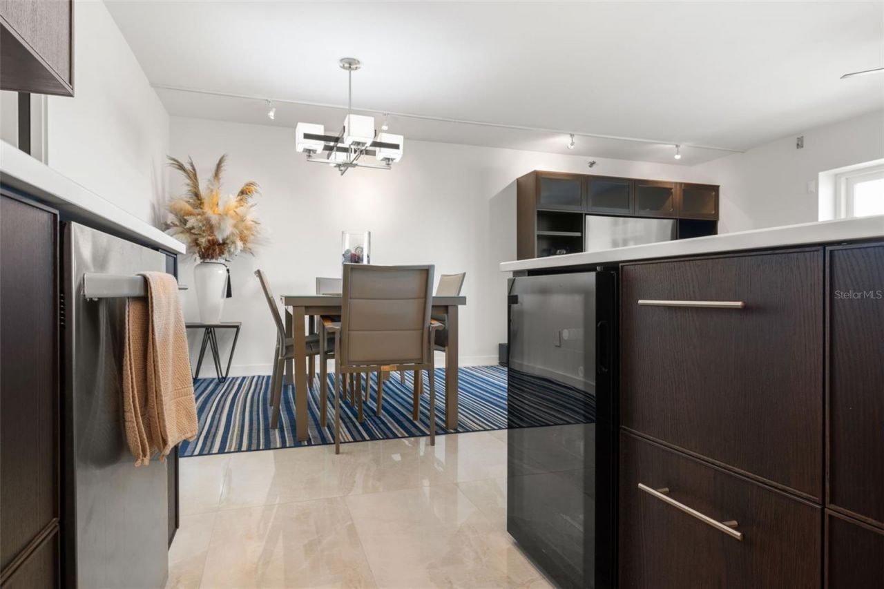 7432 Sunshine Skyway Lane S, Unit 506, Saint Petersburg, FL 33711 Photo