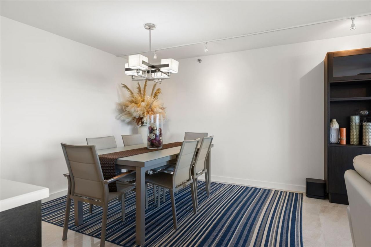 7432 Sunshine Skyway Lane S, Unit 506, Saint Petersburg, FL 33711 Photo