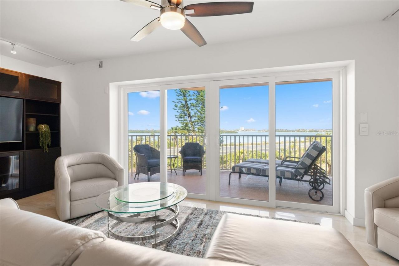 7432 Sunshine Skyway Lane S, Unit 506, Saint Petersburg, FL 33711 Photo