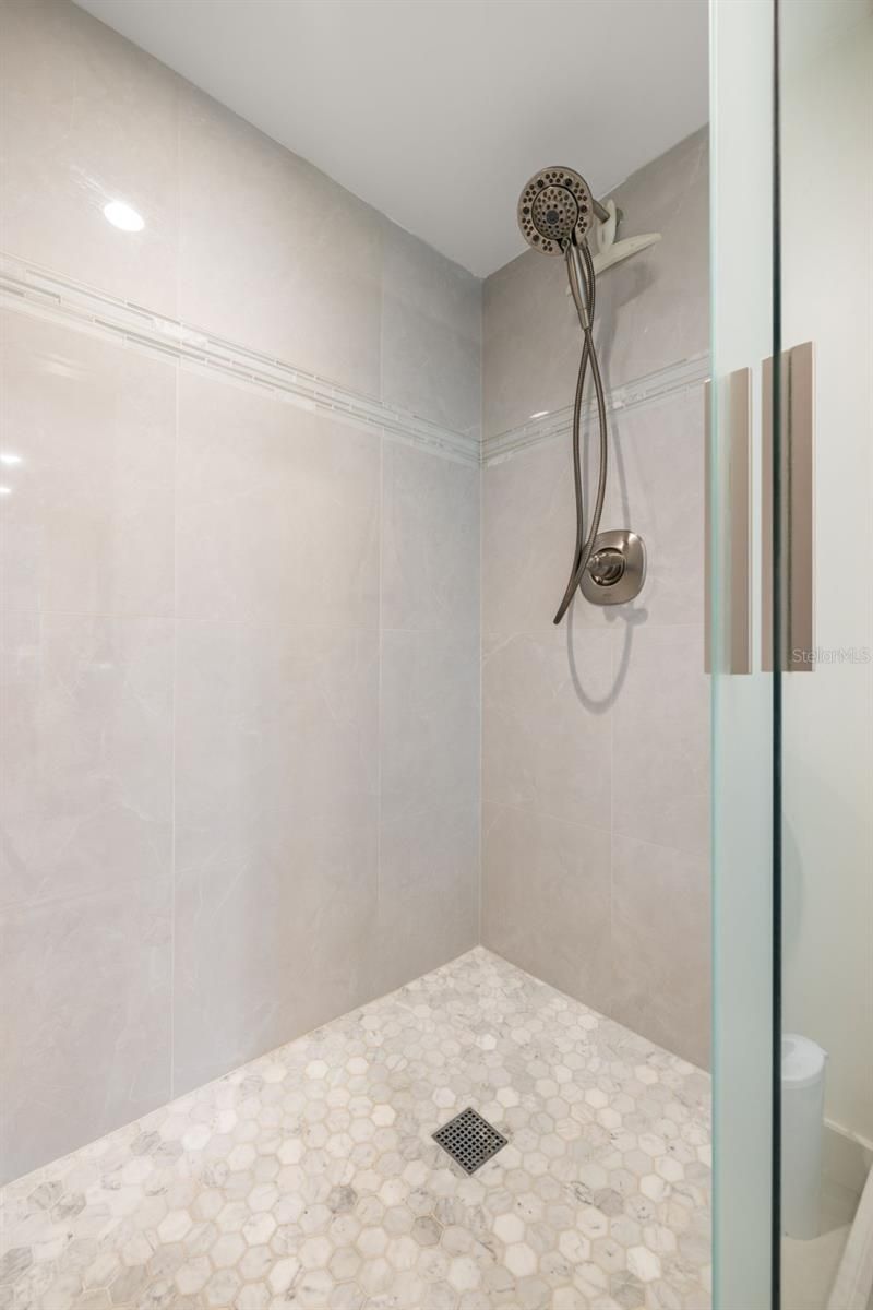 7432 Sunshine Skyway Lane S, Unit 506, Saint Petersburg, FL 33711 Photo