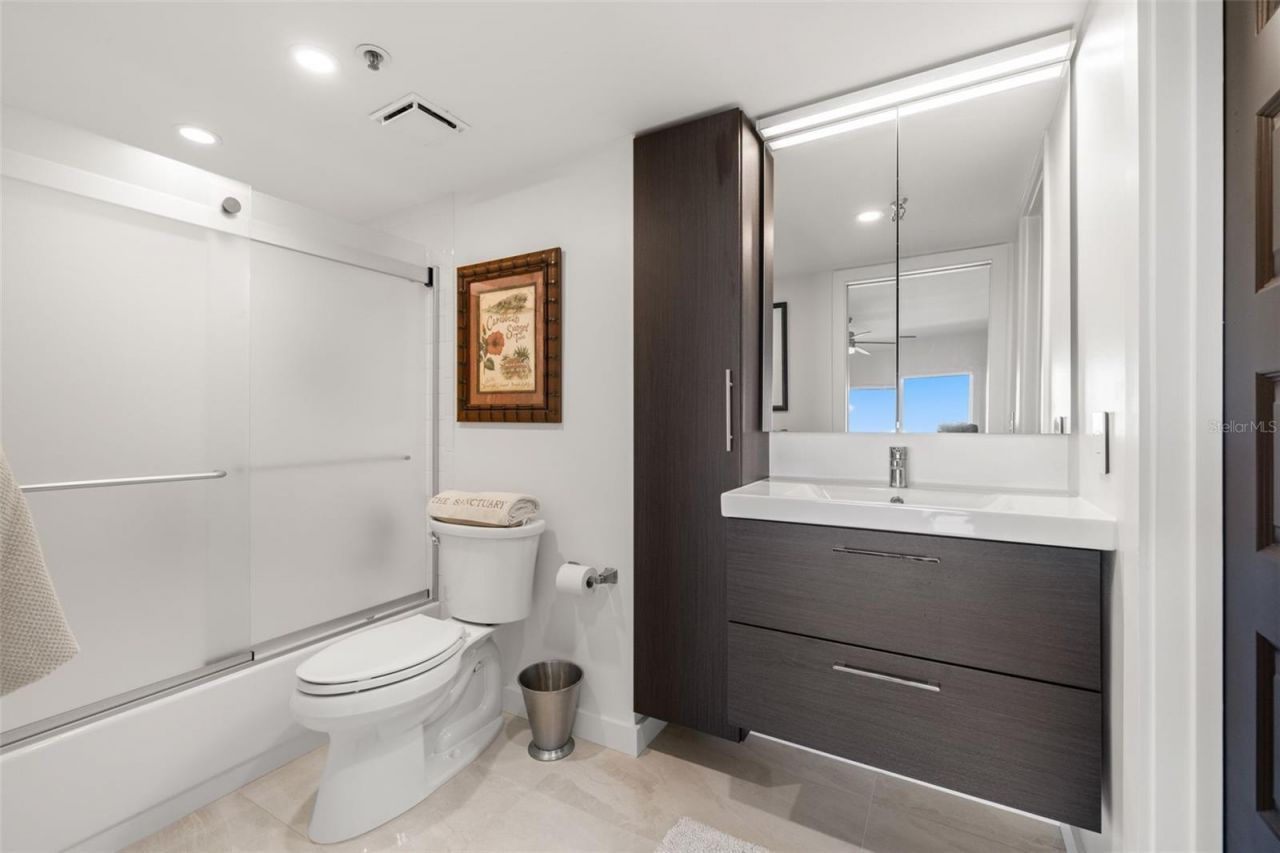 7432 Sunshine Skyway Lane S, Unit 506, Saint Petersburg, FL 33711 Photo