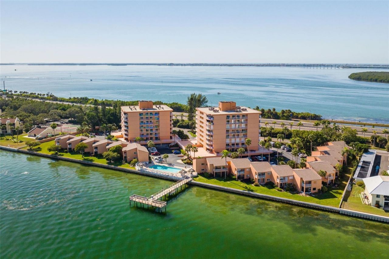 7432 Sunshine Skyway Lane S, Unit 506, Saint Petersburg, FL 33711 Photo
