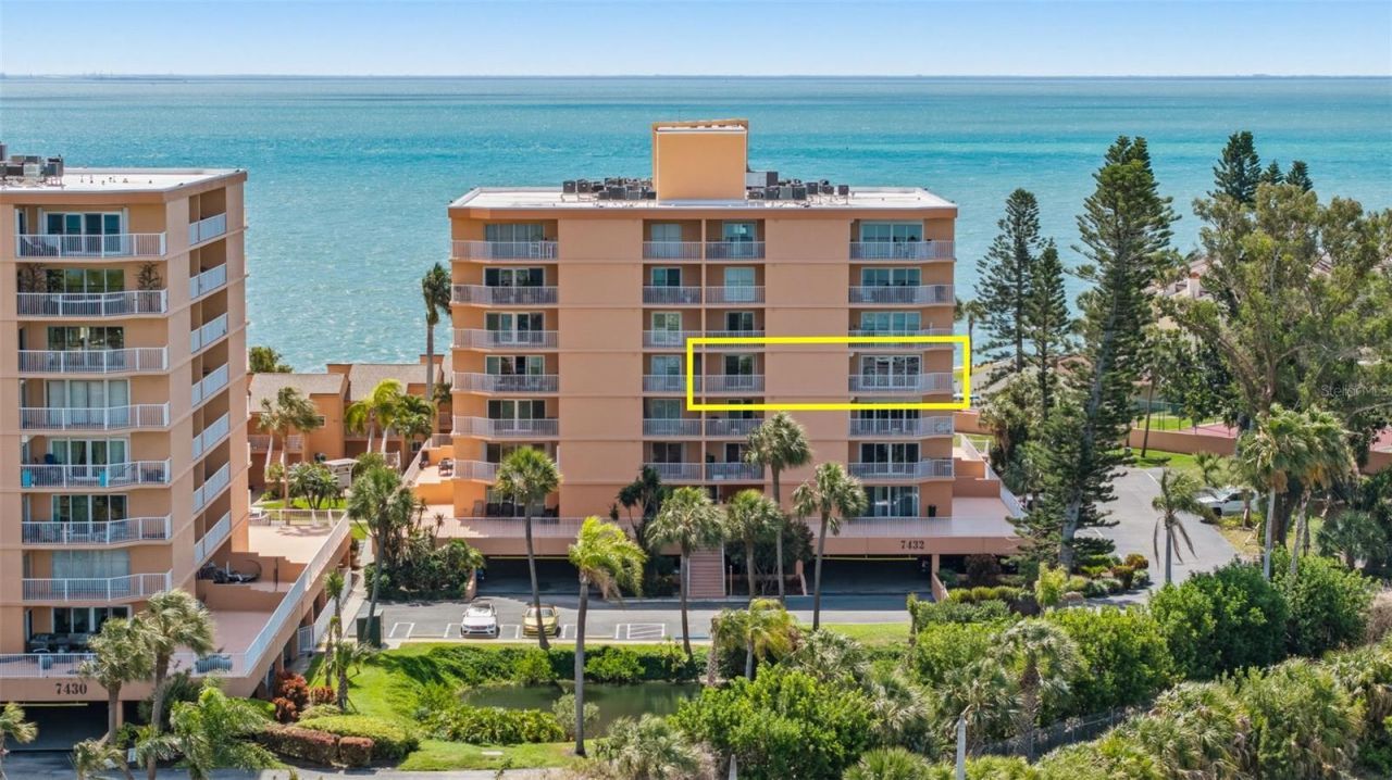 7432 Sunshine Skyway Lane S, Unit 506, Saint Petersburg, FL 33711 Photo