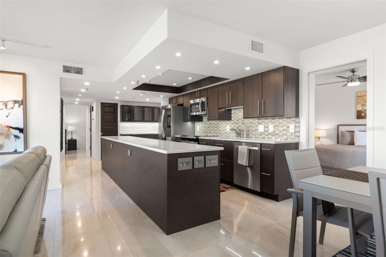 7432 Sunshine Skyway Lane S, Unit 506, Saint Petersburg, FL 33711 Photo