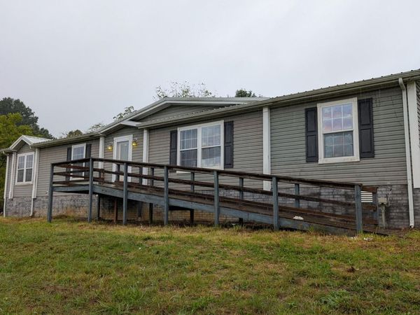 813 Hide A Way Rd, Dandridge, TN 37725