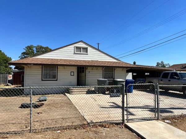 1904 Sunshine Avenue, Bakersfield, CA 93307