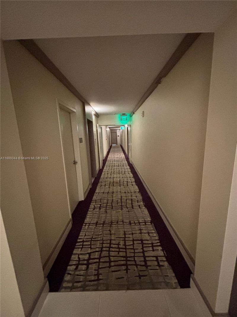 20225 NE 34th Ct, Unit 913, Aventura, FL 33180 Photo