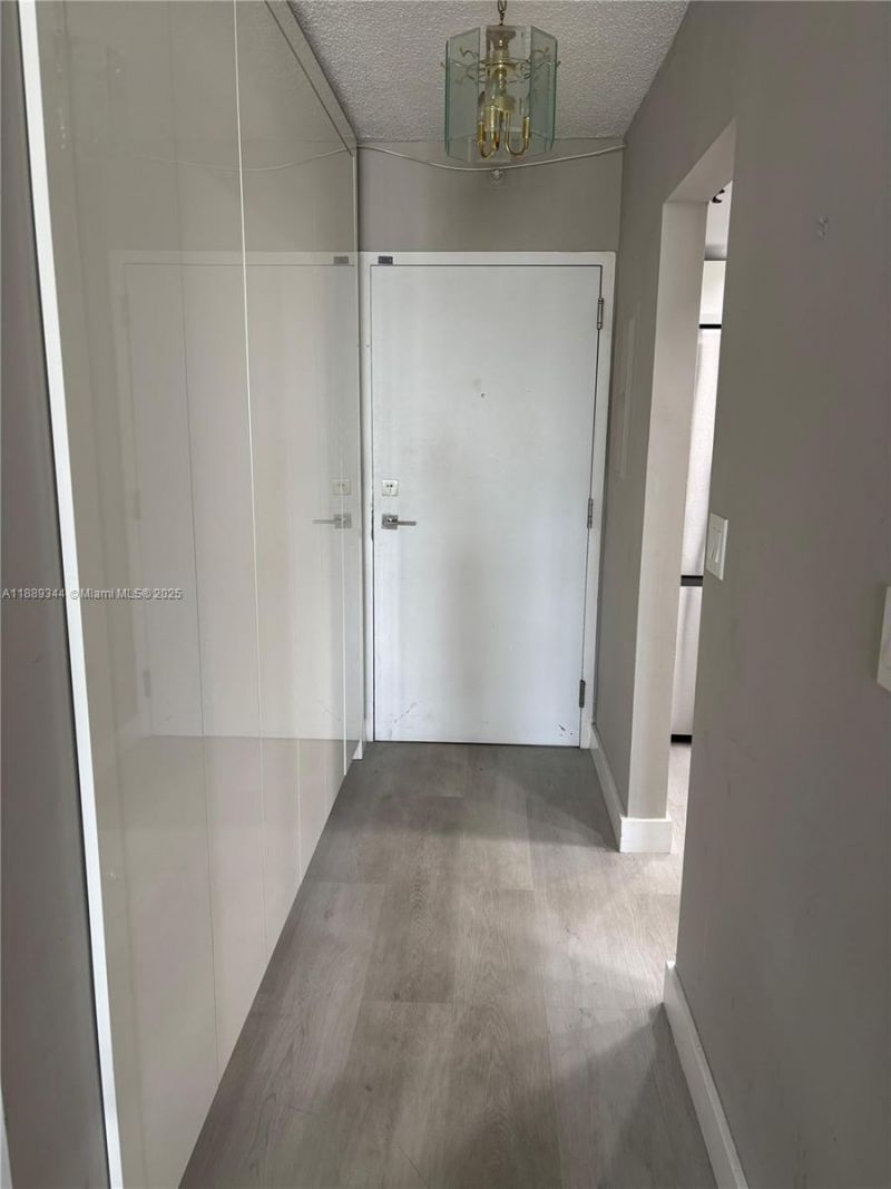 20225 NE 34th Ct, Unit 913, Aventura, FL 33180 Photo