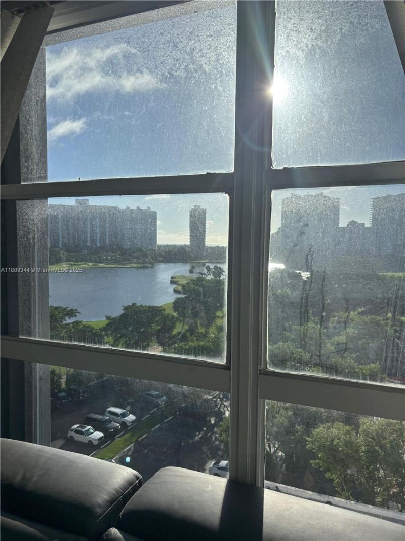 20225 NE 34th Ct, Unit 913, Aventura, FL 33180 Photo