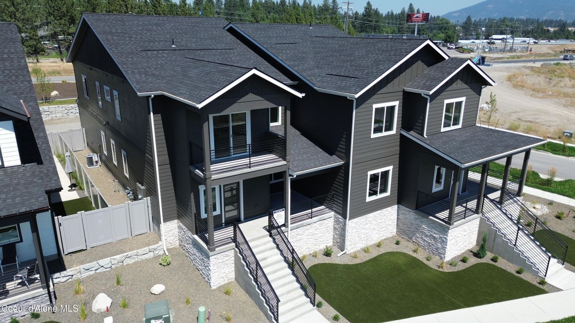 2511 W Top Saw Ln, Coeur d Alene, ID 83814 Main Photo