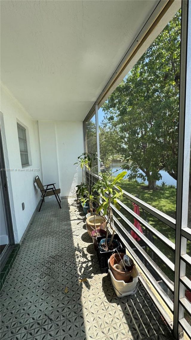 160 NE 203rd Ter, Unit E31, Miami Gardens, FL 33179 Photo