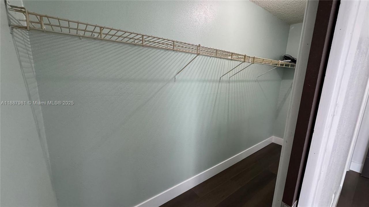 160 NE 203rd Ter, Unit E31, Miami Gardens, FL 33179 Photo