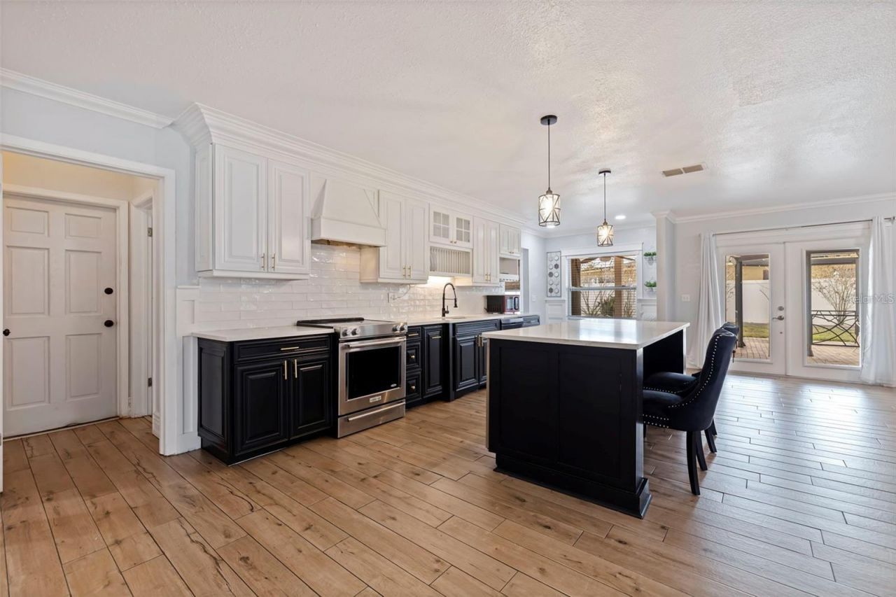 2790 Pinellas Point Drive S, Saint Petersburg, FL 33712 Photo