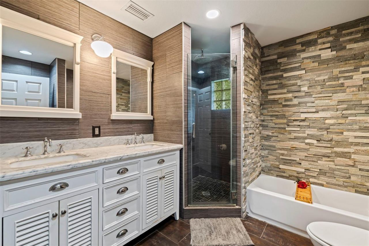 2790 Pinellas Point Drive S, Saint Petersburg, FL 33712 Photo