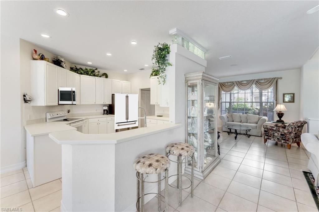 5609 Harbour Cir, Cape Coral, FL 33914 Photo