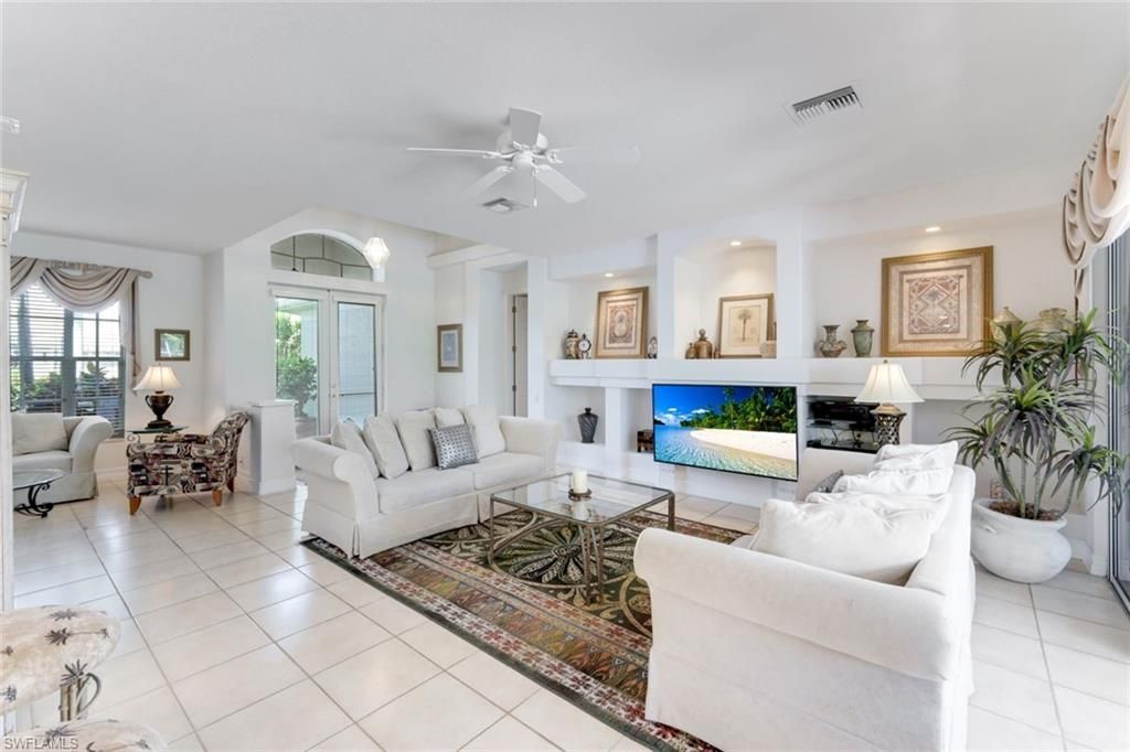 5609 Harbour Cir, Cape Coral, FL 33914 Photo