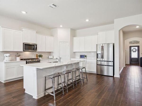 3212 Brady Starr Drive, Aubrey, TX 76227