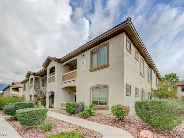 2305 W Horizon Ridge Parkway, Unit 1223, Henderson, NV 89052