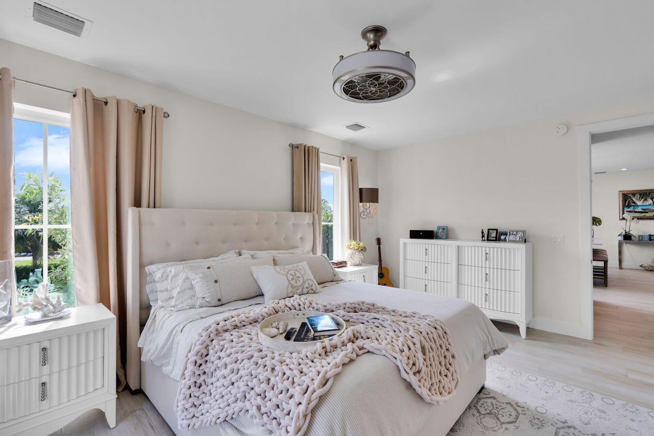 261 W Seaview Drive, Duck, FL 33050 Photo