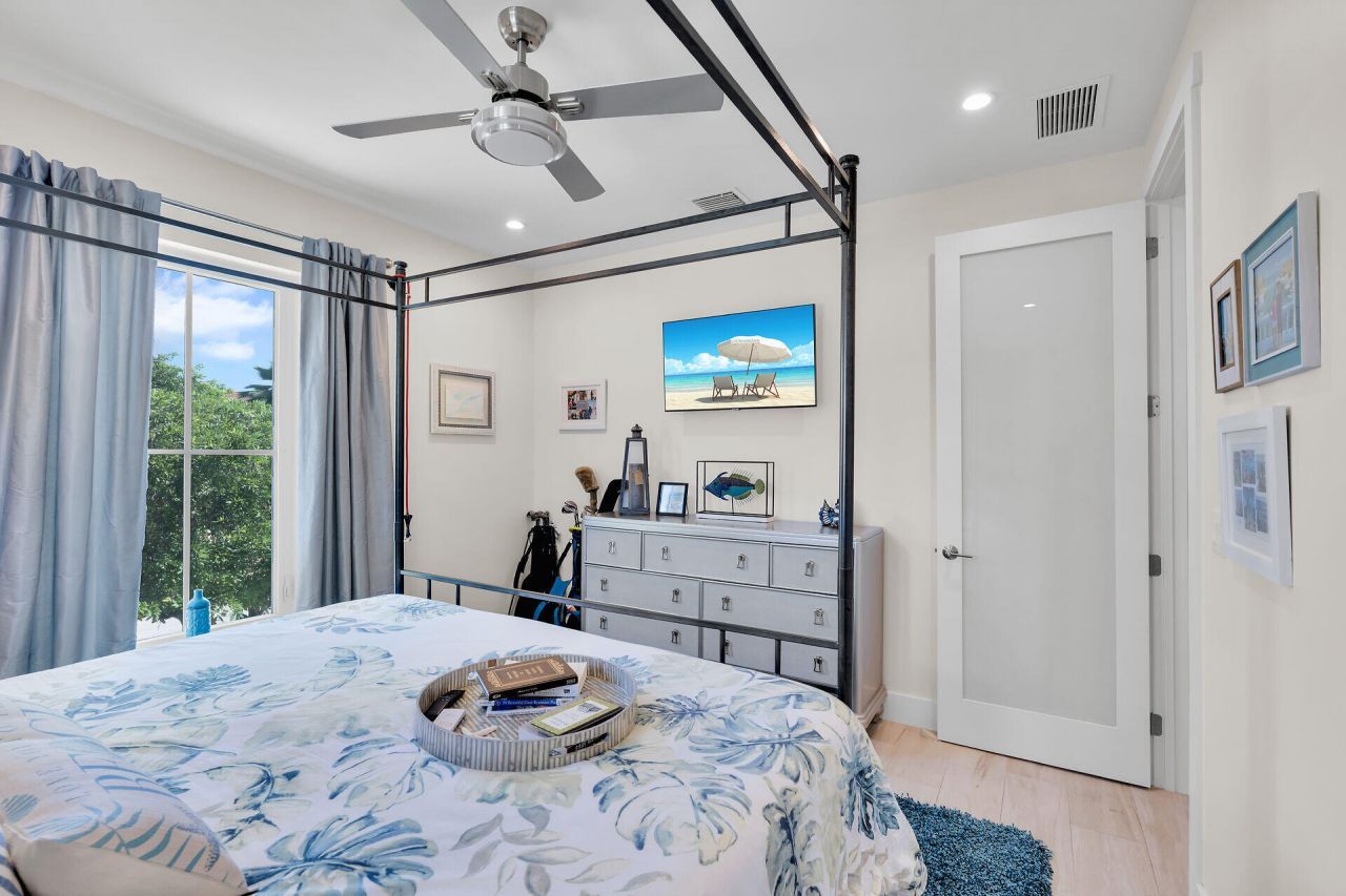 261 W Seaview Drive, Duck, FL 33050 Photo