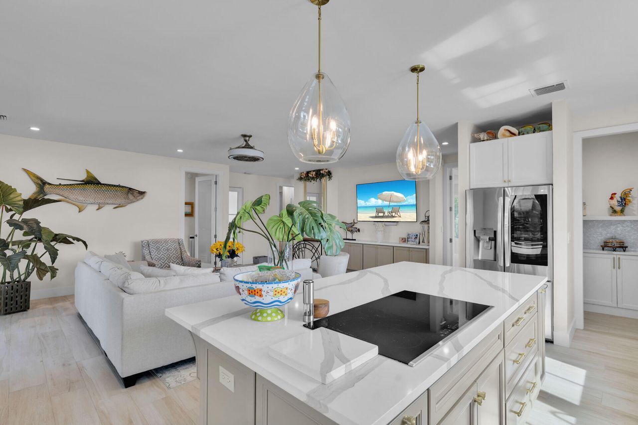 261 W Seaview Drive, Duck, FL 33050 Photo