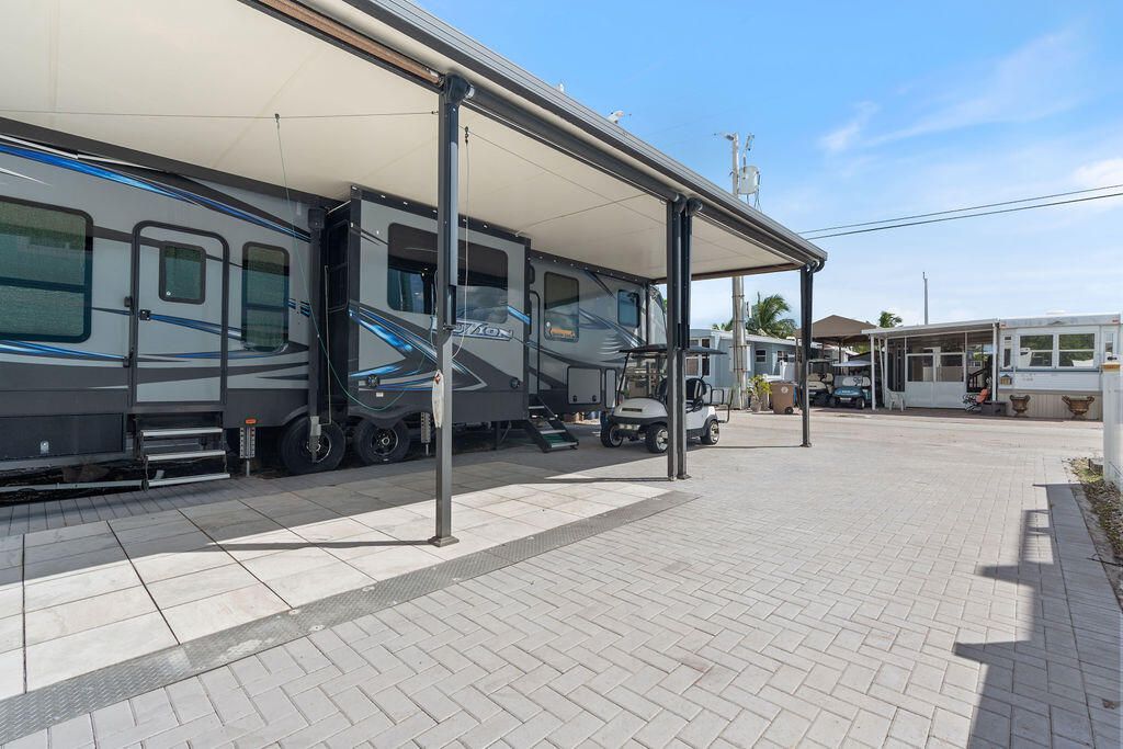 325 Calusa Street, Unit 351, Key Largo, FL 33037 Photo