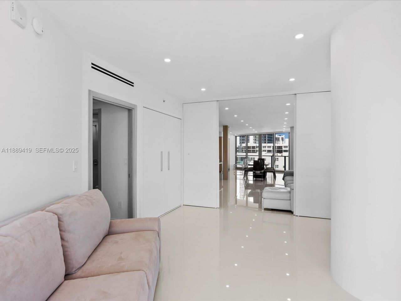 3101 S Ocean Dr, Unit 1608, Hollywood, FL 33019 Photo