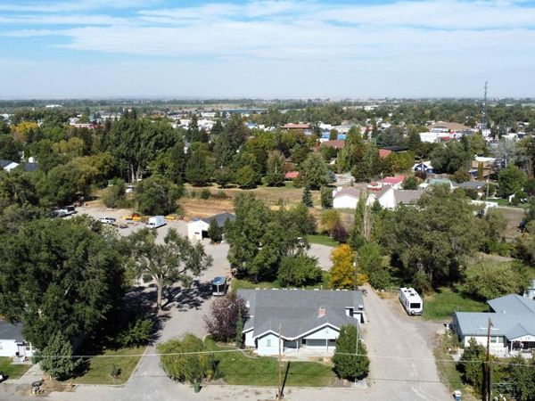 89 W Center Street, Blackfoot, ID 83221