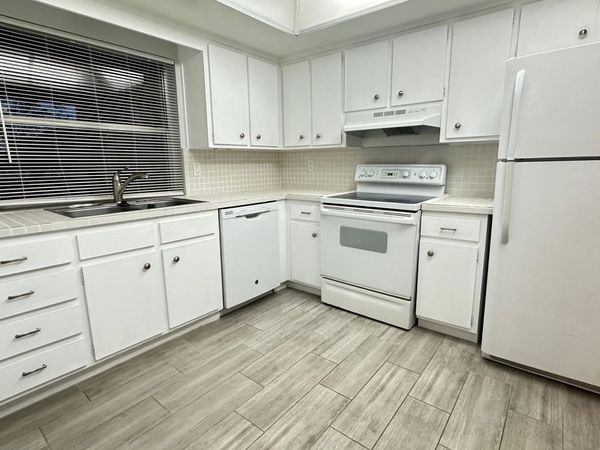 1911 NE 28th Court, Unit 2B, Lighthouse Point, FL 33064