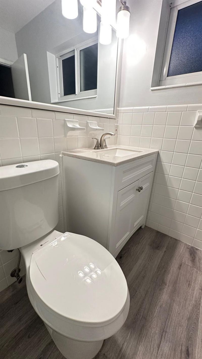 1911 NE 28th Court, Unit 2B, Lighthouse Point, FL 33064 Photo