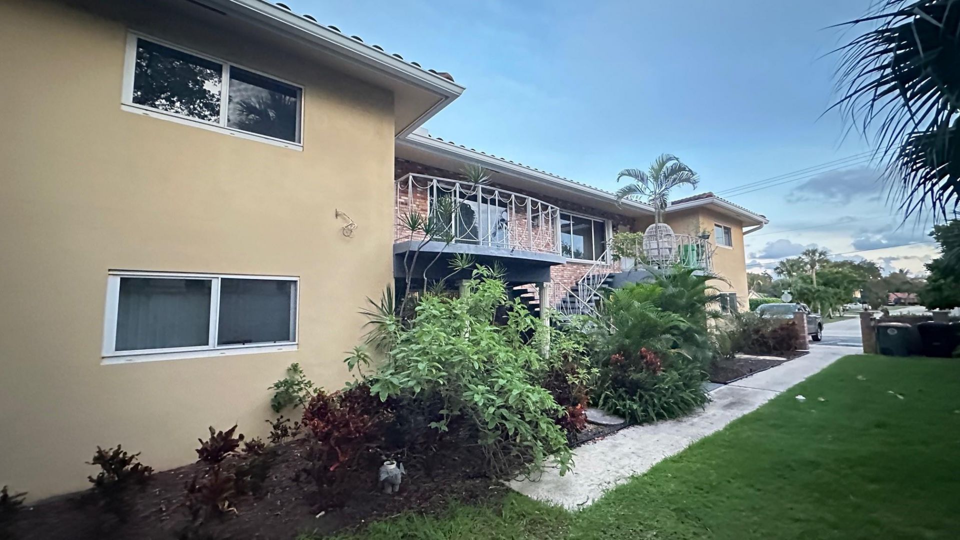 1911 NE 28th Court, Unit 2B, Lighthouse Point, FL 33064 Photo