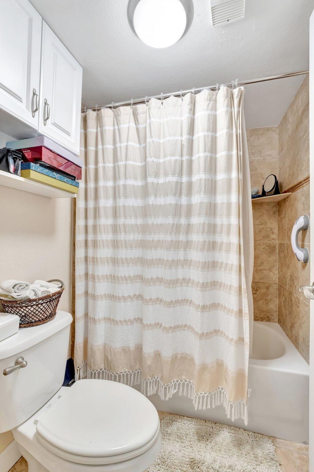 103 Yacht Club Way, Unit 206, Hypoluxo, FL 33462 Photo