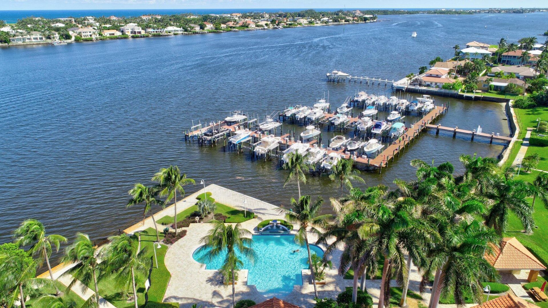 103 Yacht Club Way, Unit 206, Hypoluxo, FL 33462 Photo