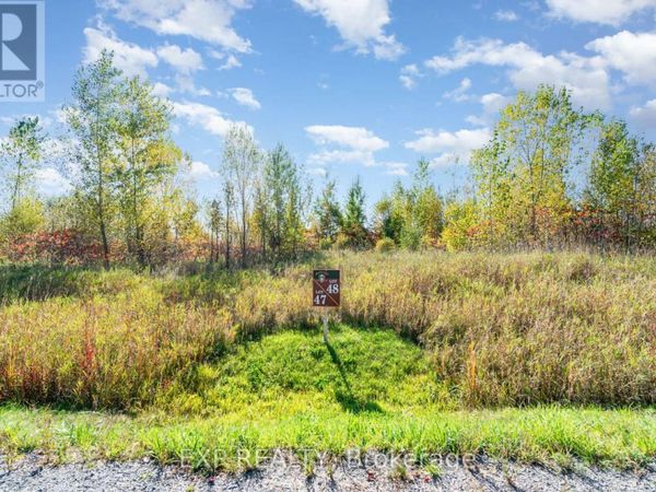 31 SYNERGY Way, Ottawa, ON K2K1X7